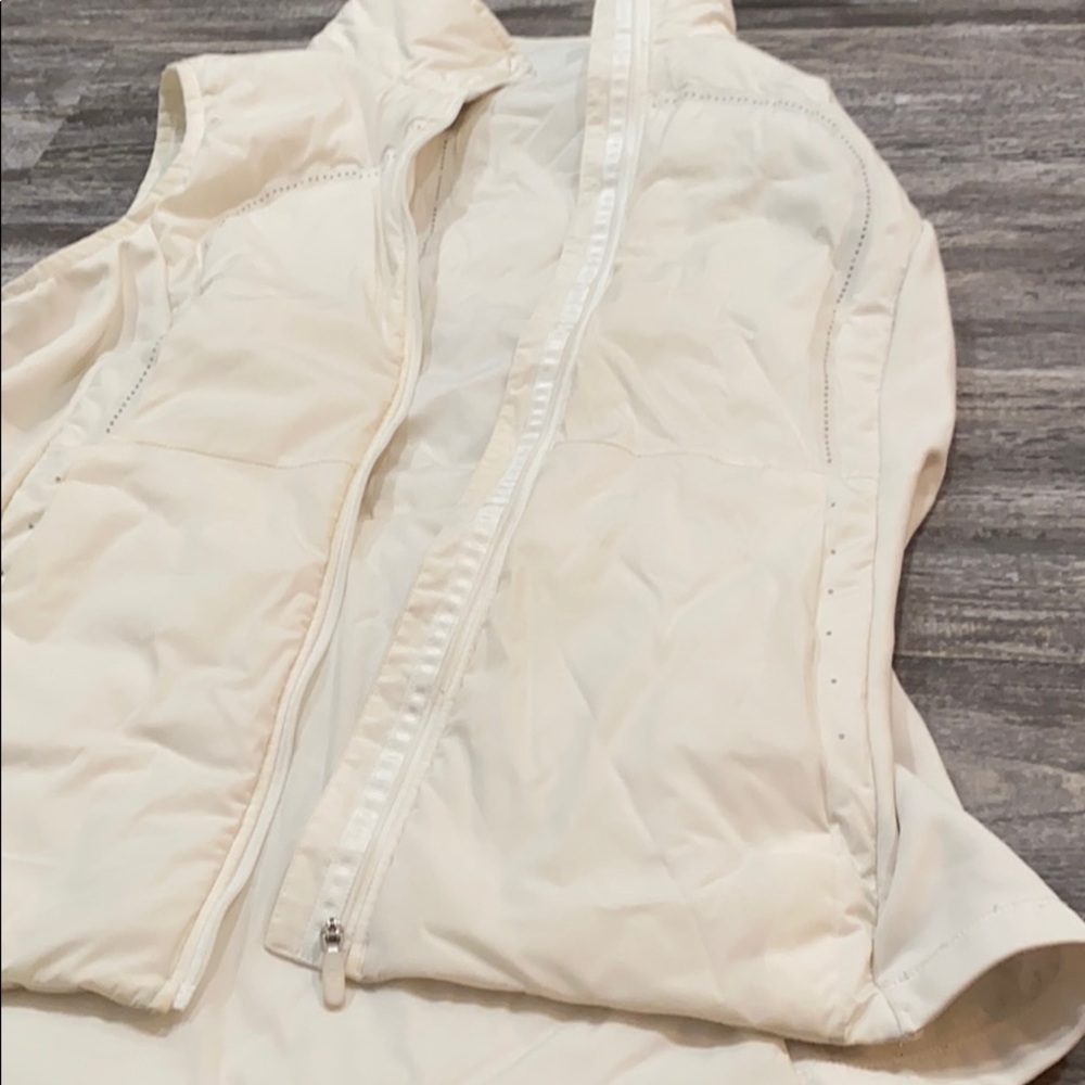Vest - Picture 2 of 3